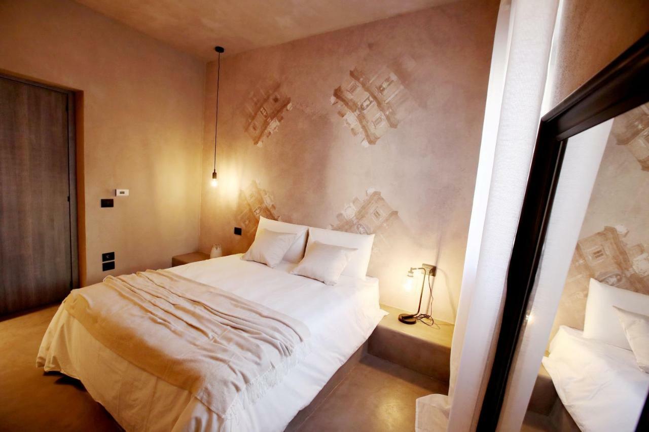 Casa Nostra Luxury & 3*