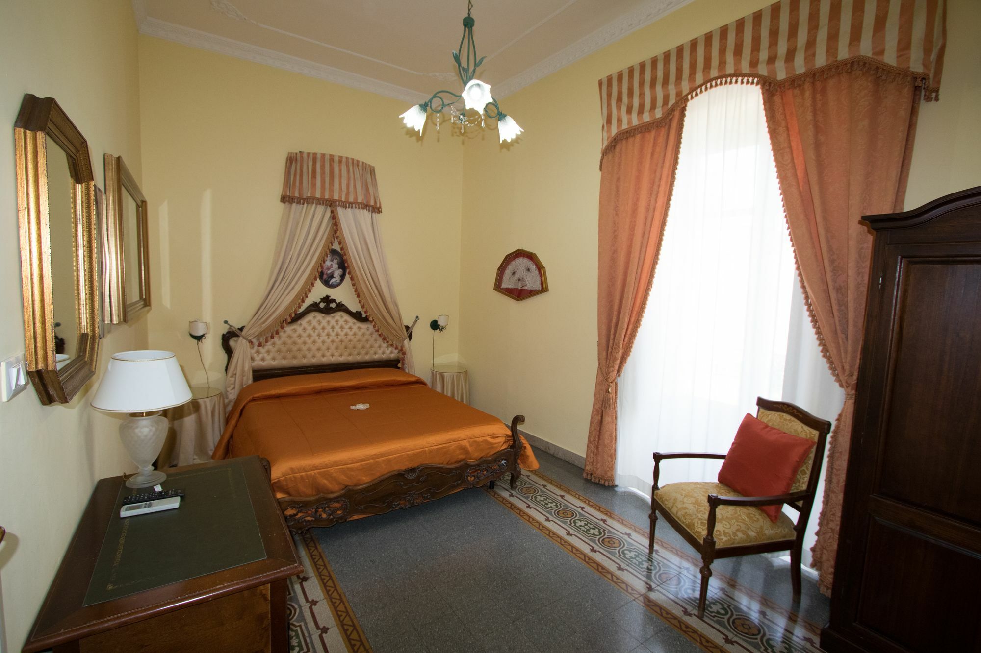 Homestay In *