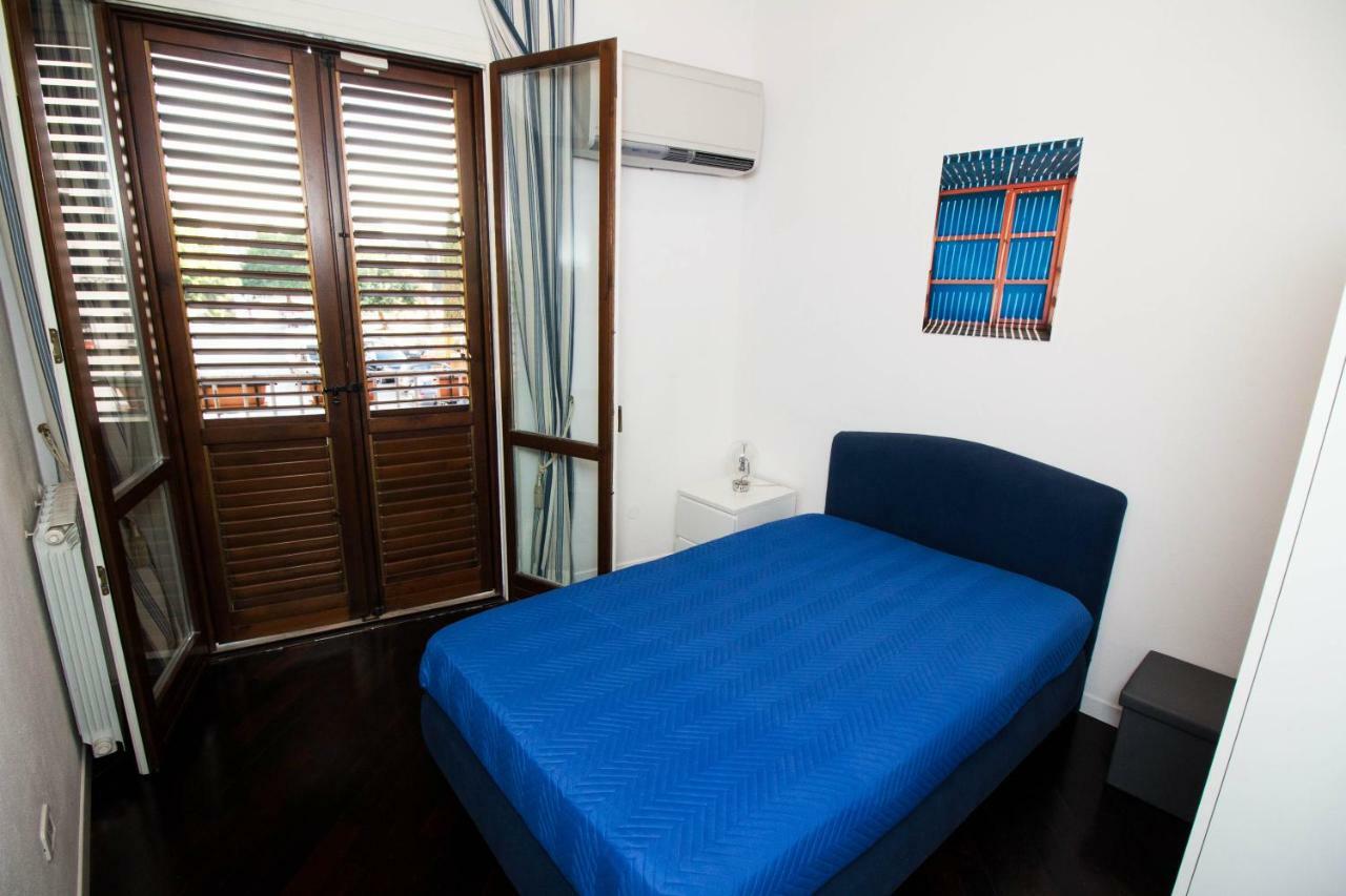 Lo Spasimo Dentro Casa
