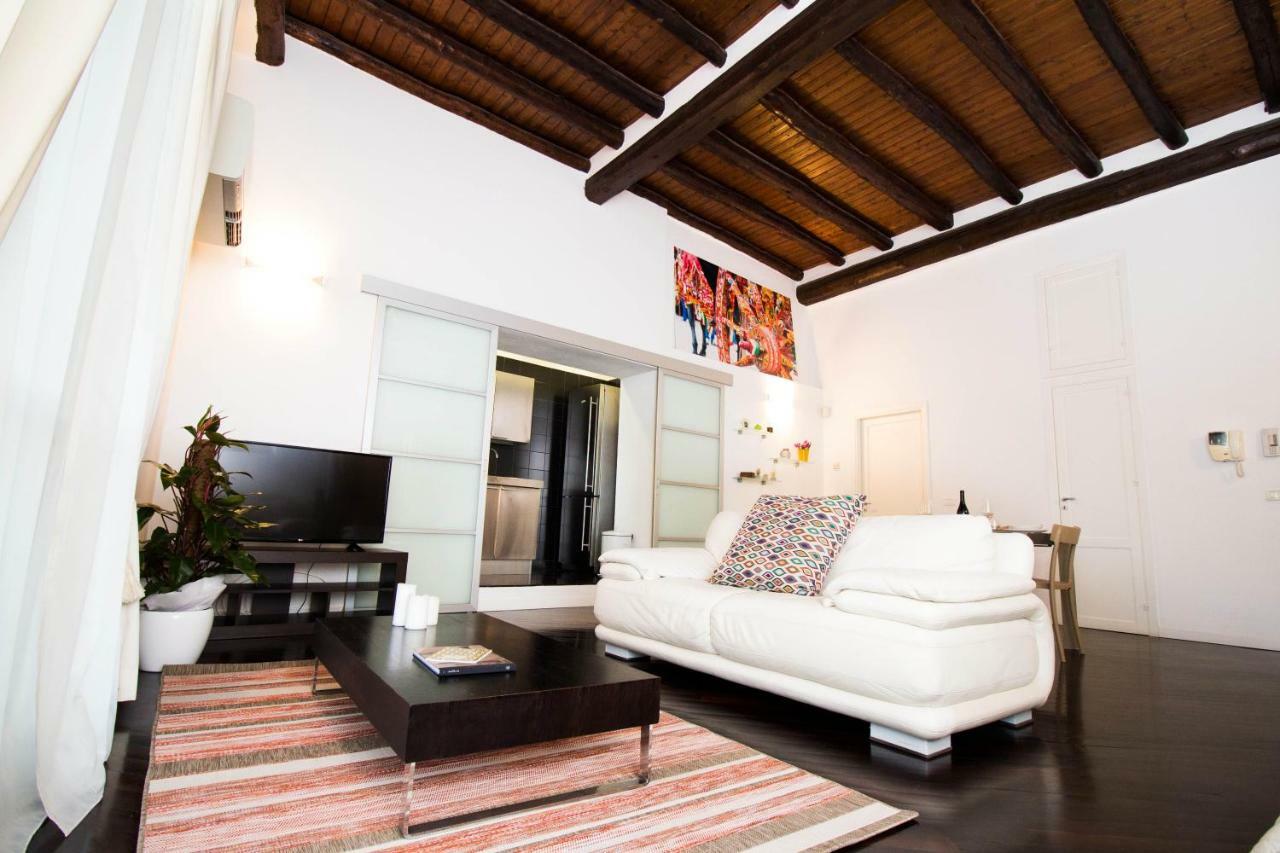 Lo Spasimo Dentro Casa Apartment