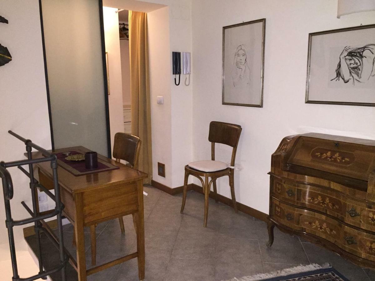 Apartment Voile Rouge *