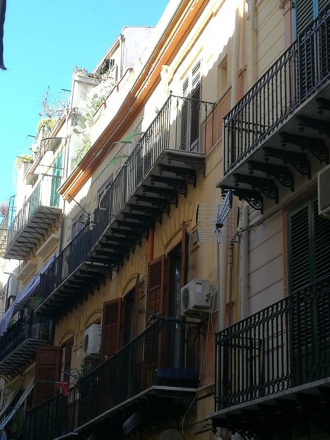 Kalat Vucciuria In Via Materassai * Palermo
