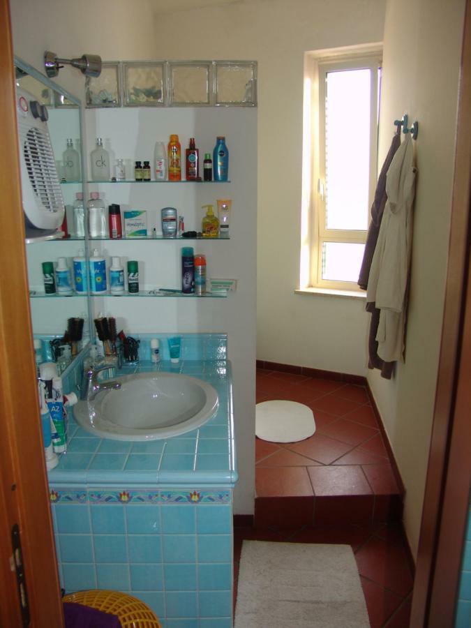 Homestay Camera-attico Luminoso Con Terrazza