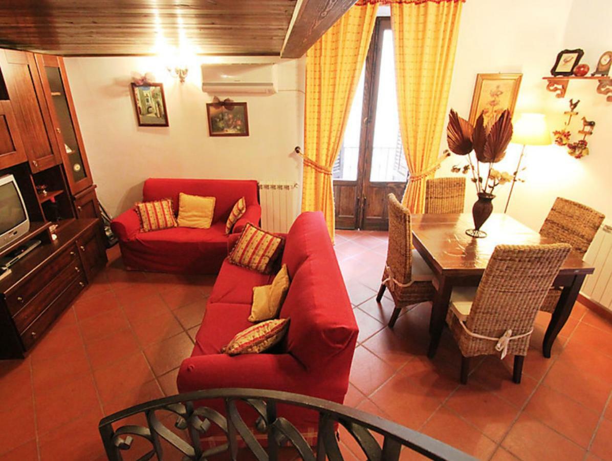 Orologio Del Massimo Apartment *