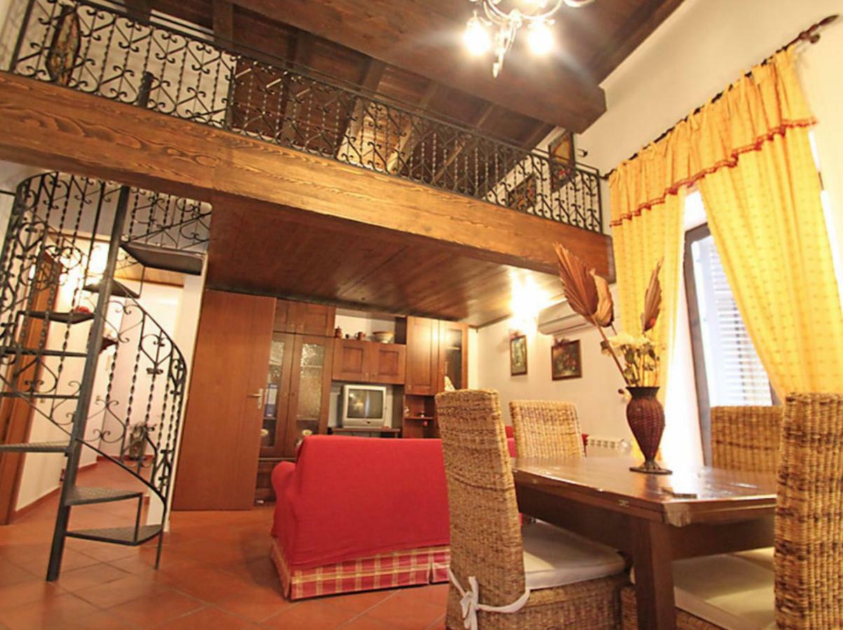 Orologio Del Massimo Apartment Palermo