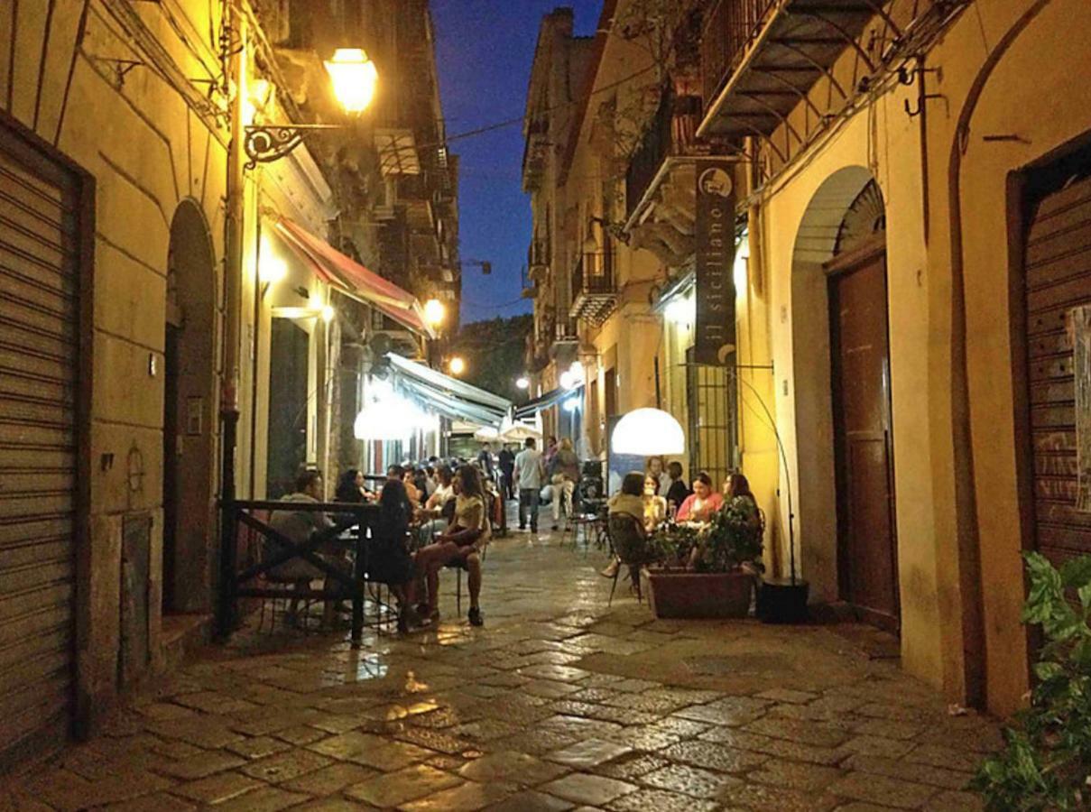 Orologio Del Massimo Apartment Palermo