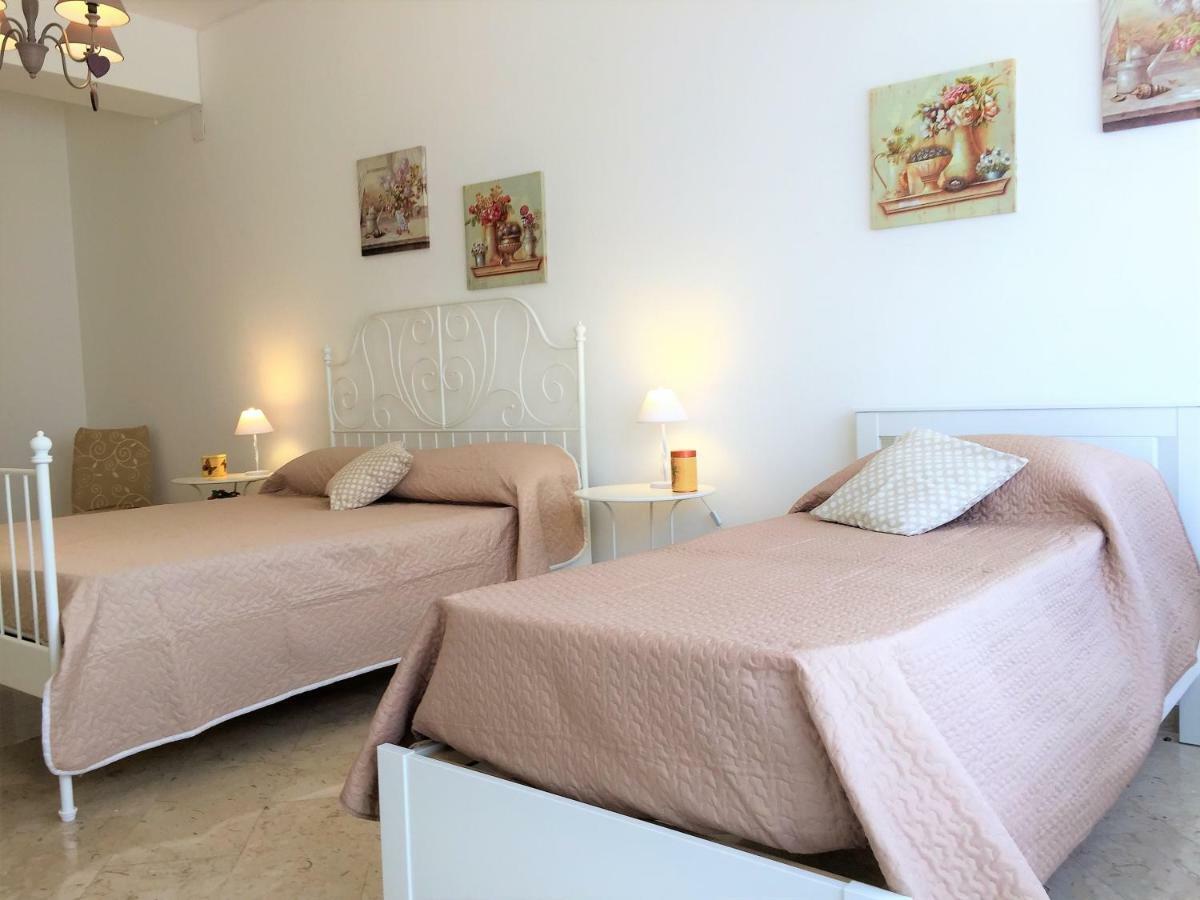 Al Centro Vicino Il Porto Apartment