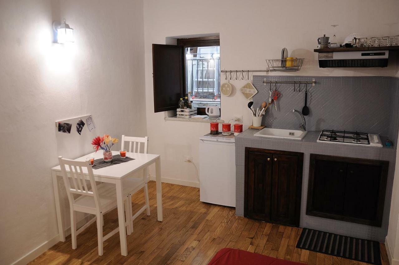 Argo's Apartment *