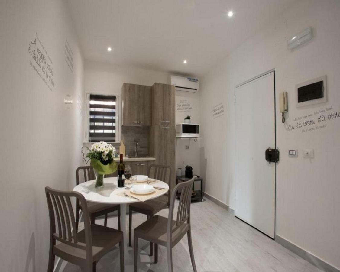 Locami Holiday&house Il Detto Casa Regina Apartment *