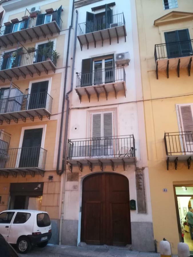 Calanova House *