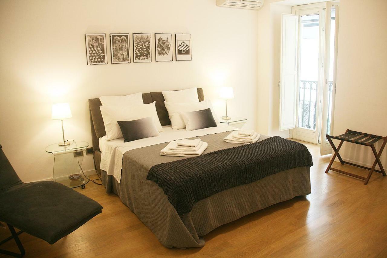 Palazzo Moncada Apartment