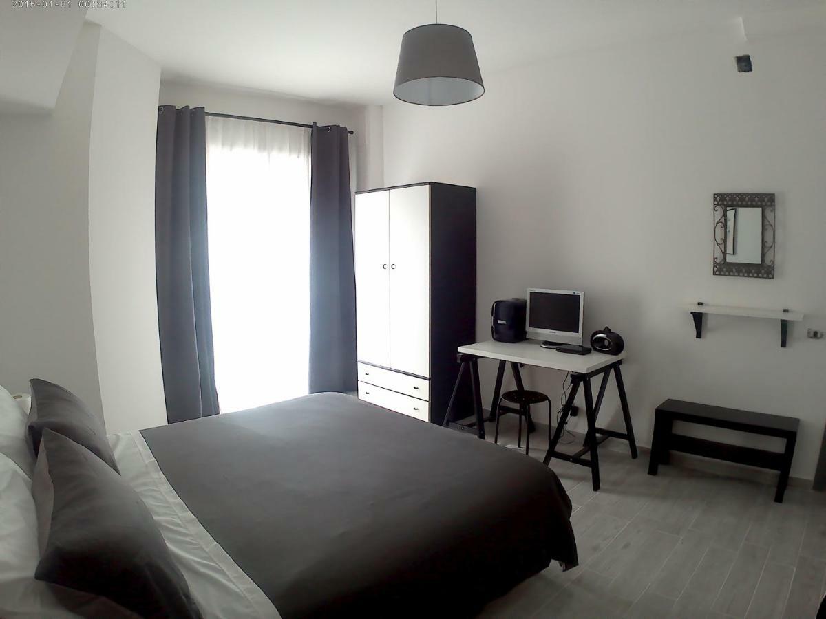 Homestay Ausonia House