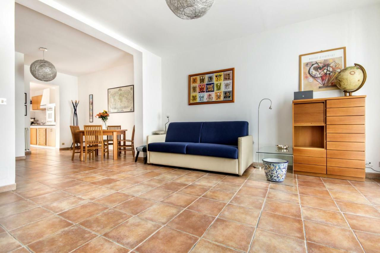 Apartment Area 52 Storia Ed Eleganza Vicino Ai Teatri Palermo