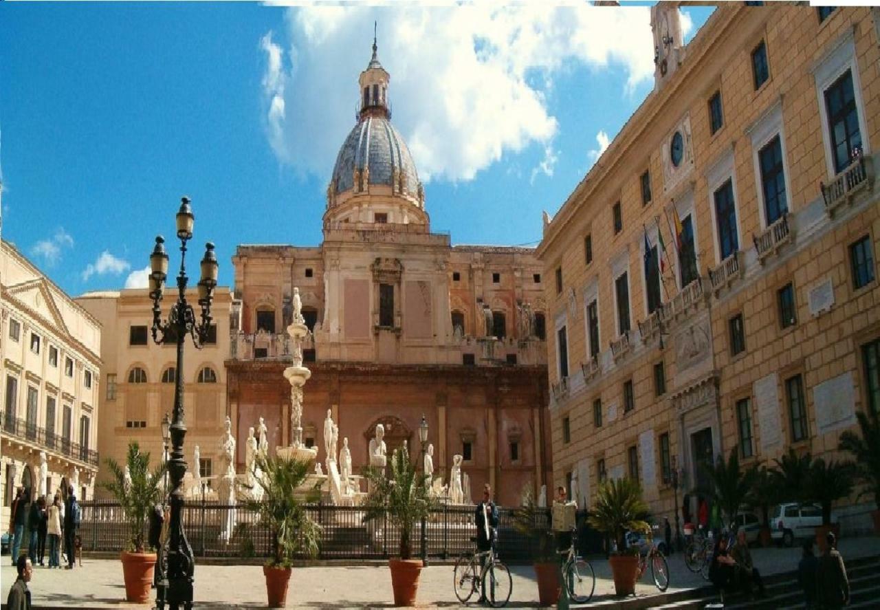 Life Casa Vacanze Centro Storico Holiday home *
