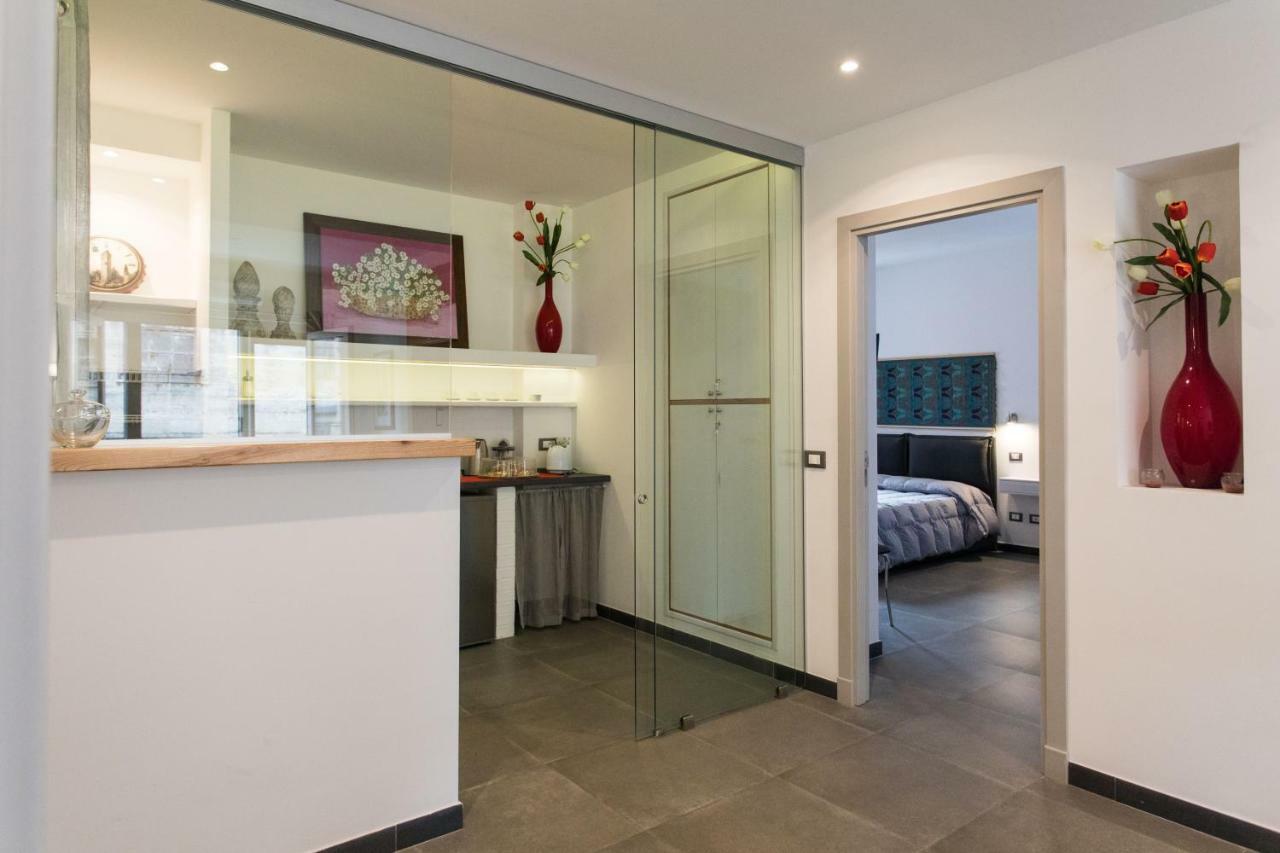 Guest house My Way - - - Palazzo San Matteo