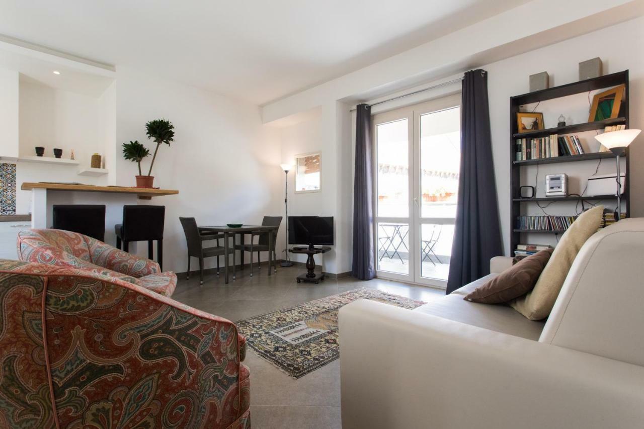 Apartment Overseas - Penthouse - Attico - Palazzo San Matteo - *