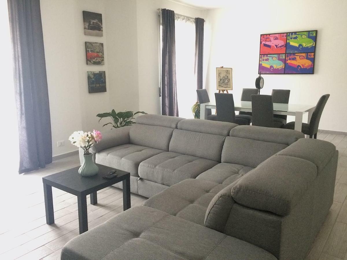 Homestay Ausonia House