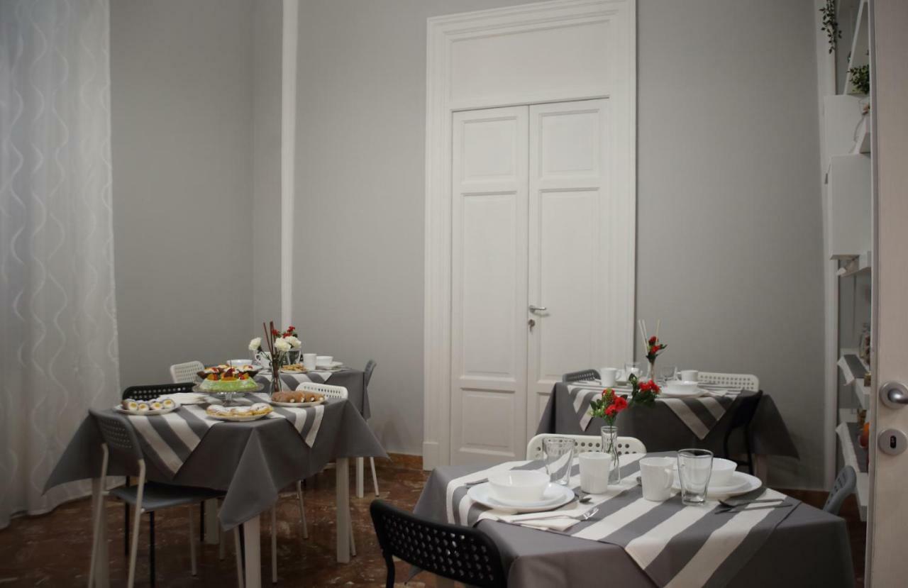 Mantegna Guest house 2*