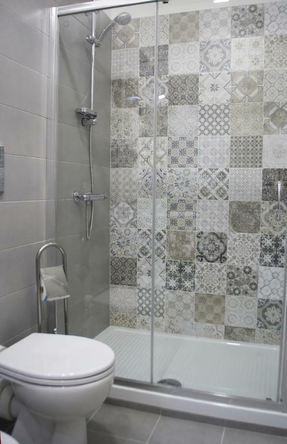 Mantegna Guest house 2*