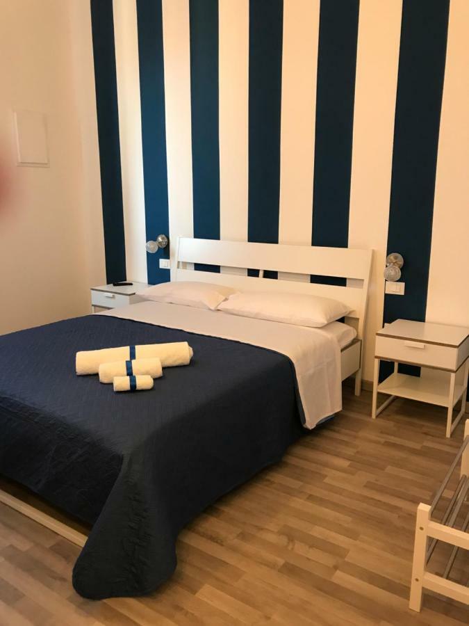Bed & Breakfast Bedroom La Stazione *