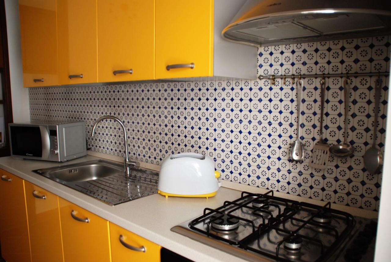 Casa Vacanze Ai Corrieri Apartment *