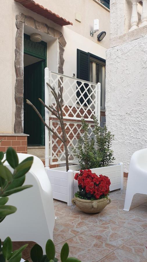 La Pomelia Apartment *
