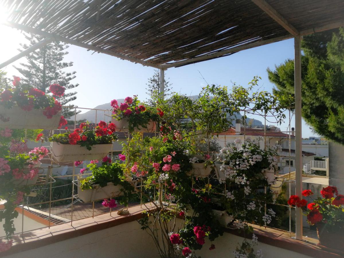 La Stanza Di Angi A Mondello Palermo
