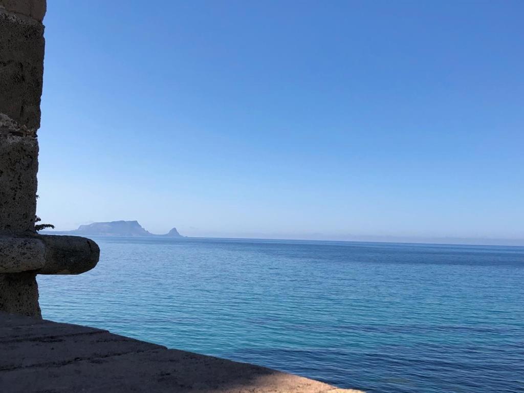 La Casuzza Sul Mare Apartment *