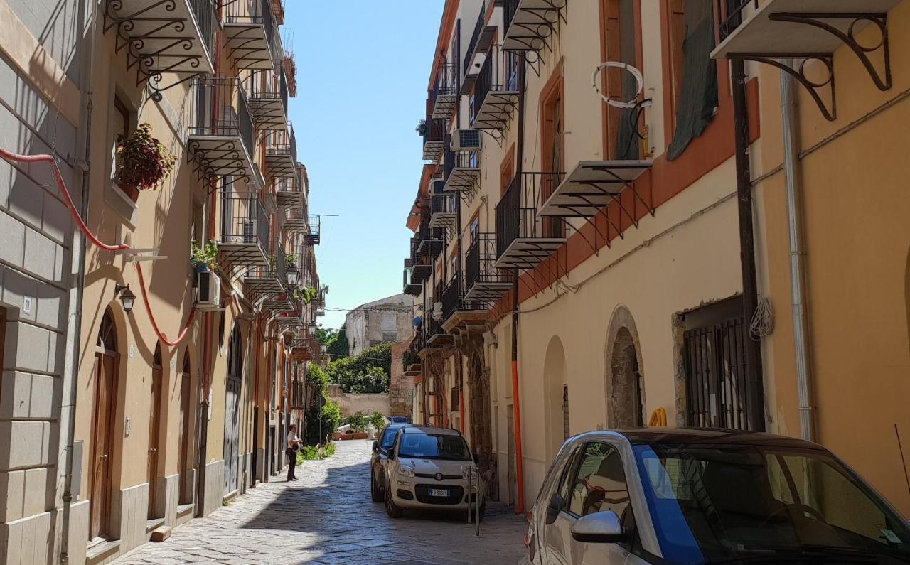 Casa Dei Lylium Apartment *
