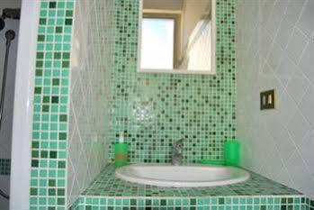 La Casa Dei Limoni Bed & Breakfast 2*