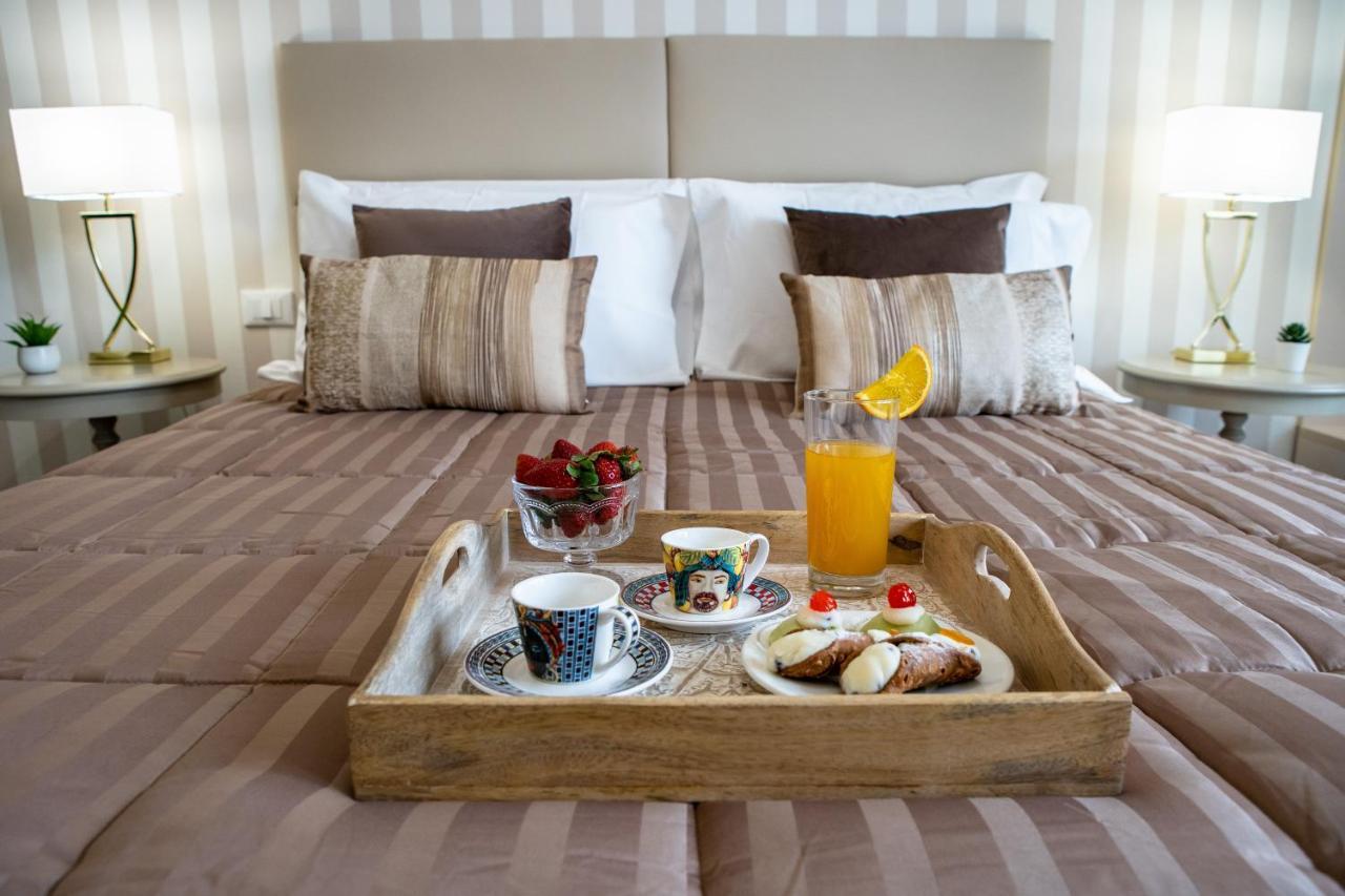 Porta Aragonese Luxury 2*