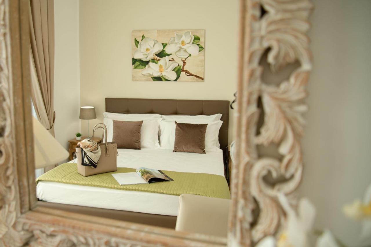 Porta Aragonese Luxury 2*