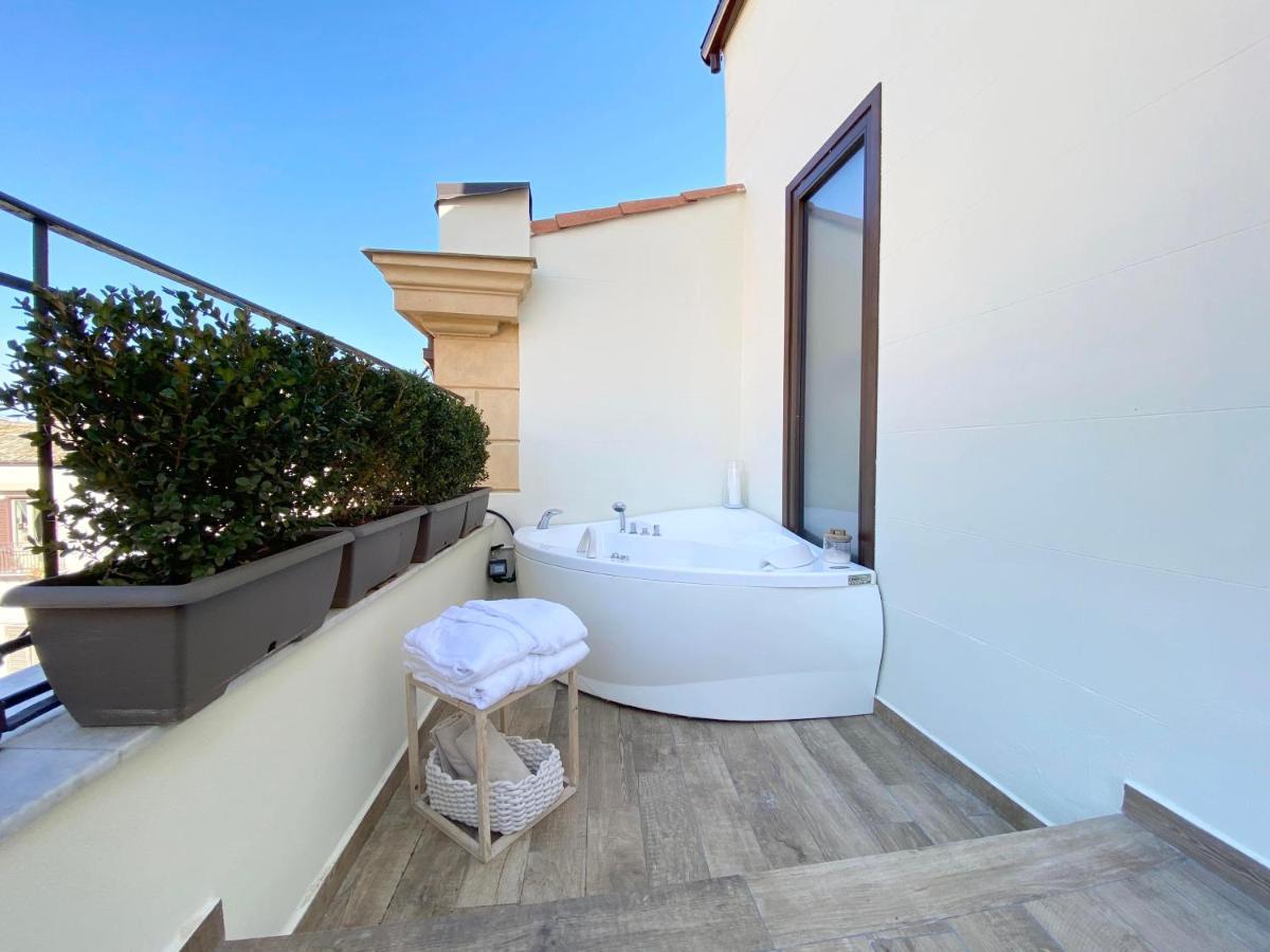 Casa Nostra Luxury & 3*