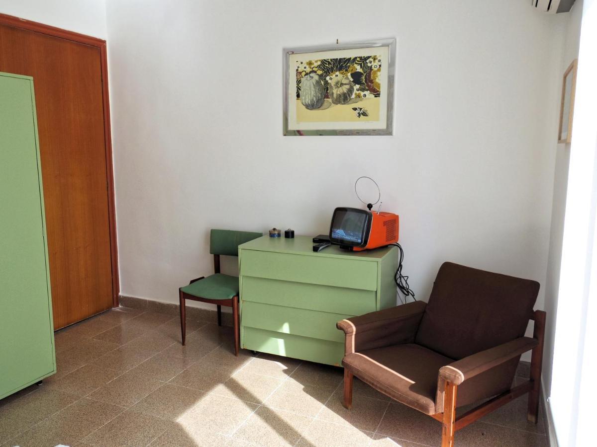 Apartment Home.70 Carini