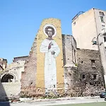 Appartamento con terrazza al centro storico.