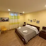 Casa Amarilla