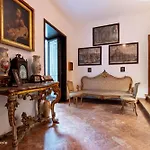 Palermo Center Suite