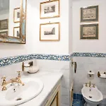 Principe Di Castelnuovo Historical Suites