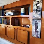 Boat And Breakfast
