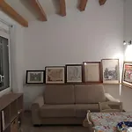 Va Curcati Holiday House