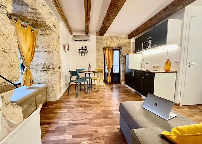 Corrieri Little Apartment