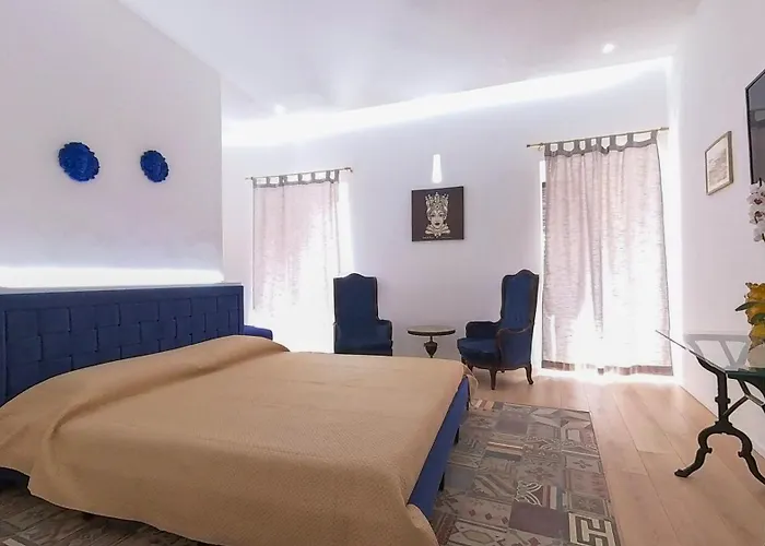 Casa Degli Aragonesi