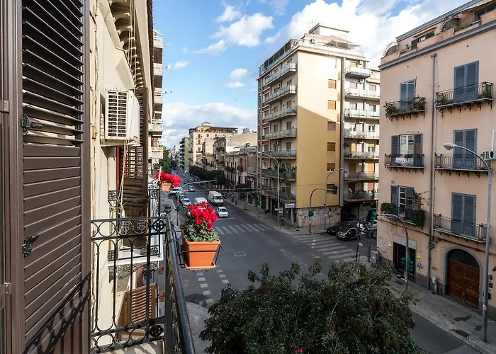 Casa Sikania