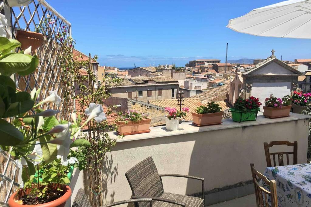 Apartment Rooftop Garden Vucciria Palermo
