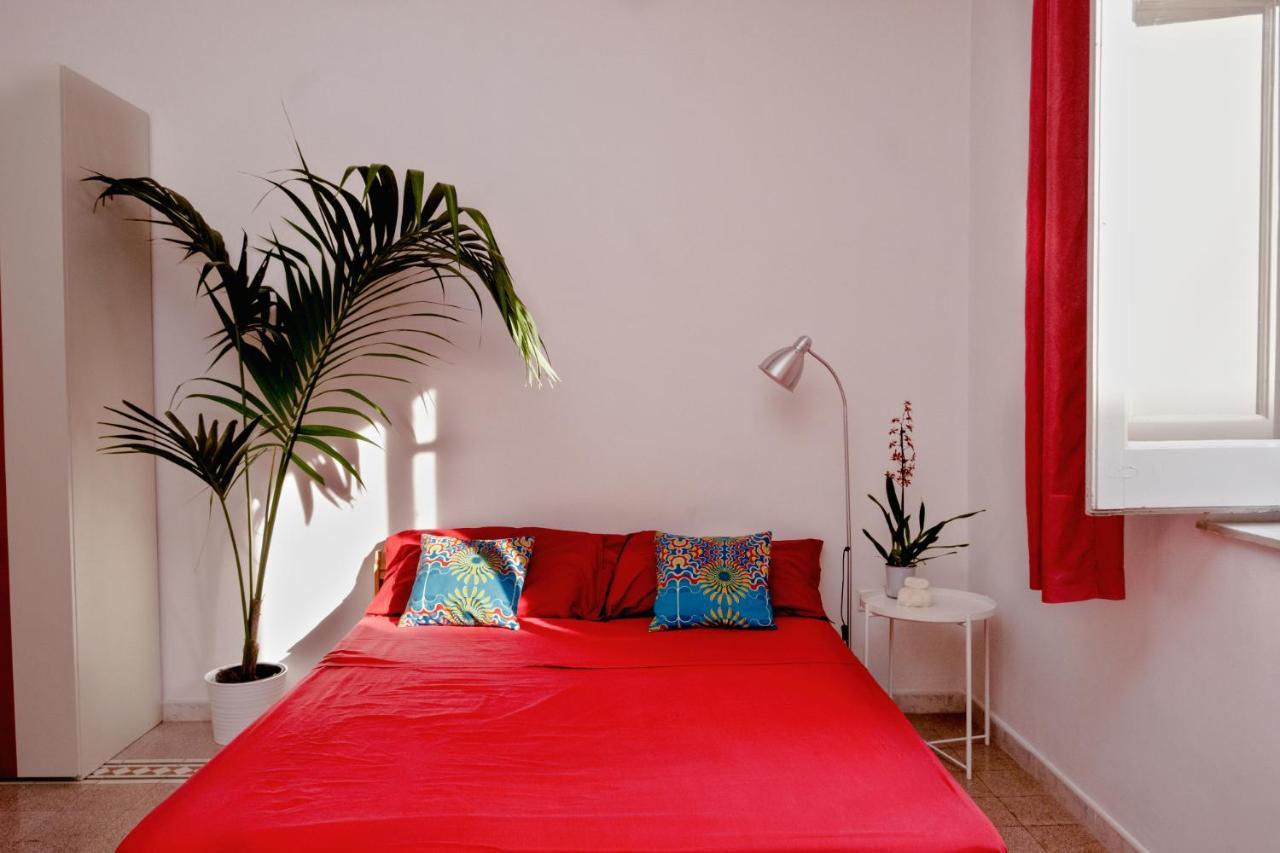13 Open House Bed & Breakfast
