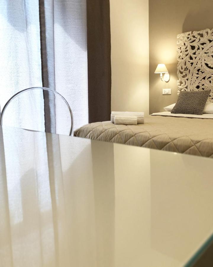 Bed & Breakfast Angolo83 Centro