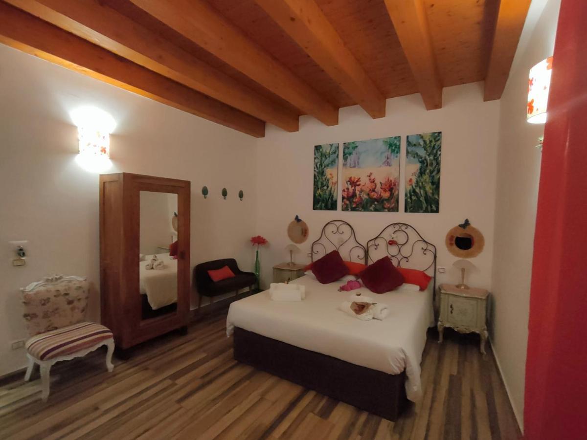 Casa Busari 2*