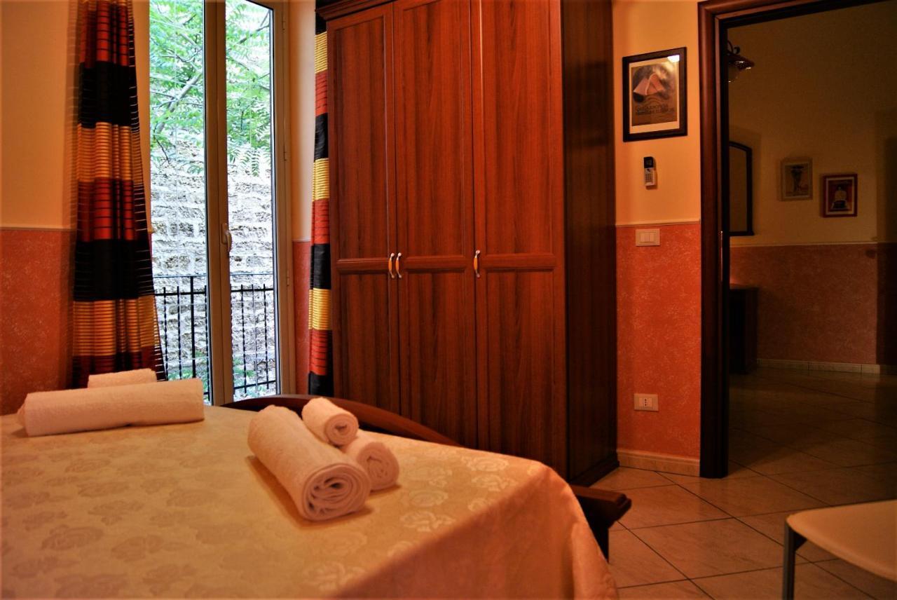 Apartment Maison 37, Exclusive Use For 5-6 People, 3 Bedrooms *