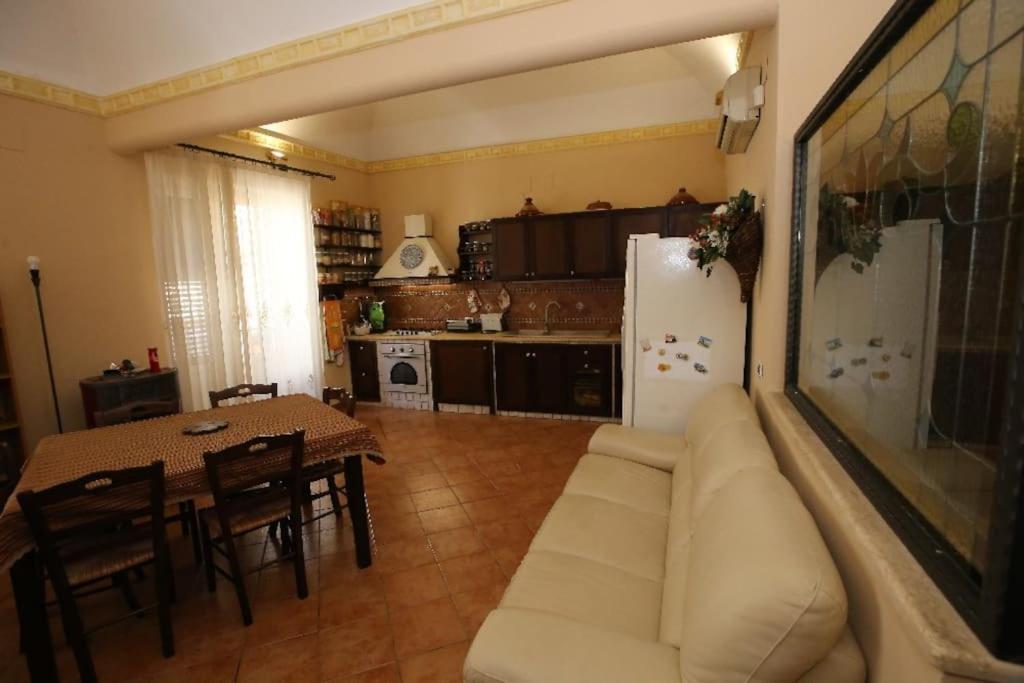 Homestay Laura Affitta Baronessina Palermo