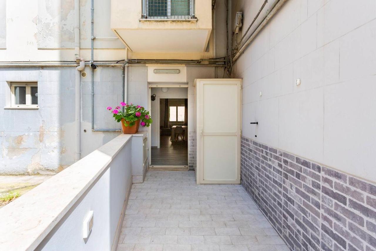 Apartment E.r. *